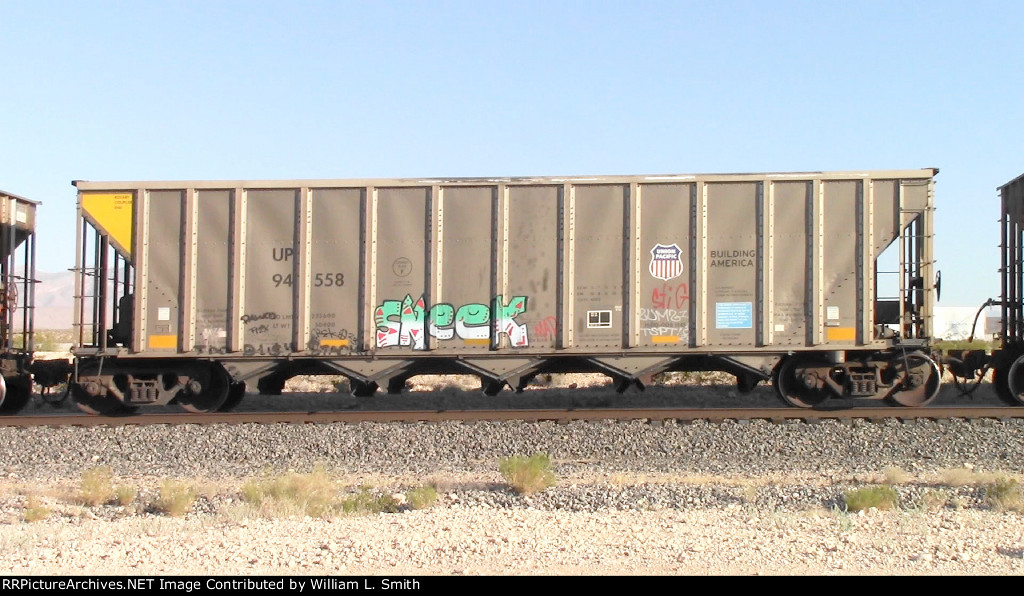 WB Unit Loaded Hooper Frt at Erie NV W-MdTrnSlv-Pshrs -130